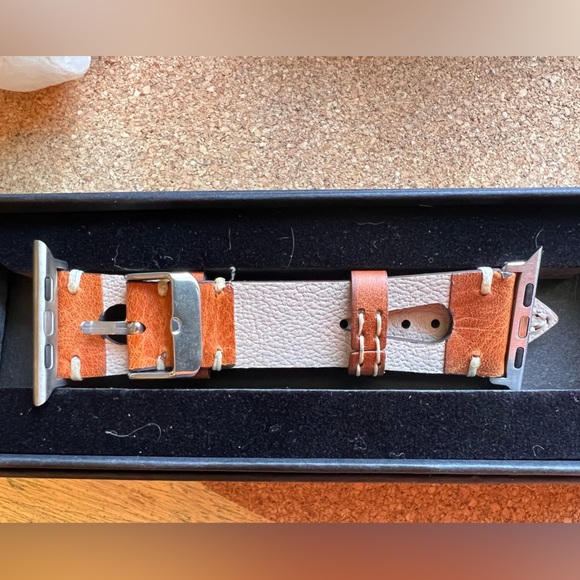 Apple Series 8: handmade leather band - Picture 4 of 8